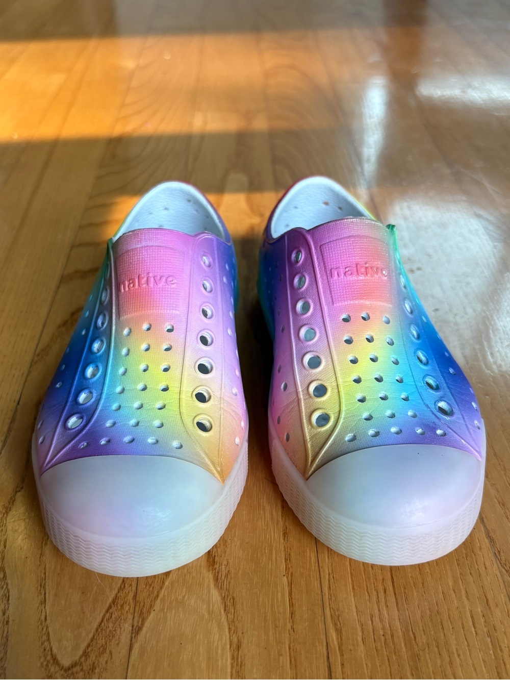 Native Jefferson Slip On Sneakers Shoes Sugarlite Rainbow Ombre Kids Girl Sz C10
